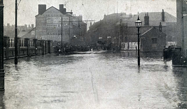 Flooded Hales Street in 1900